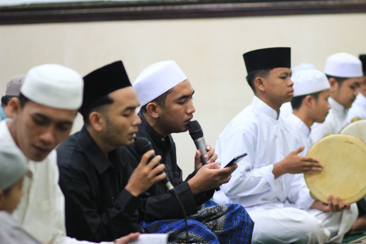 Jalsah Itsnain di Masjid Al-Hikmah — Foto 6